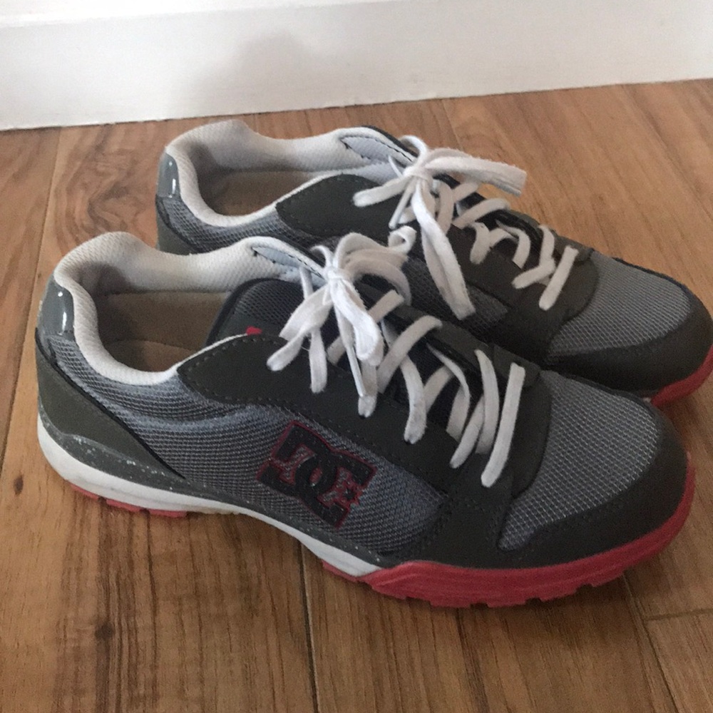 DC Sneakers
